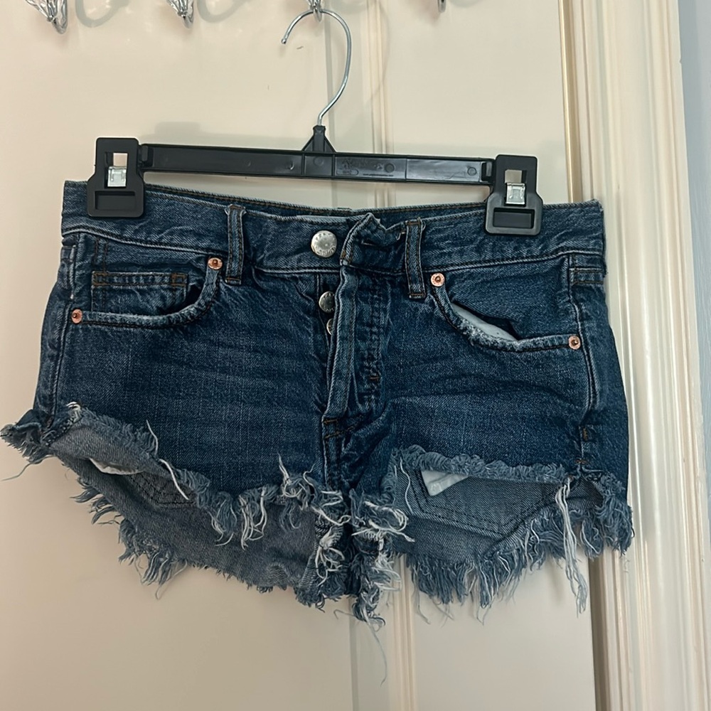 Size 24 Jean shorts. Very cute and stylish!